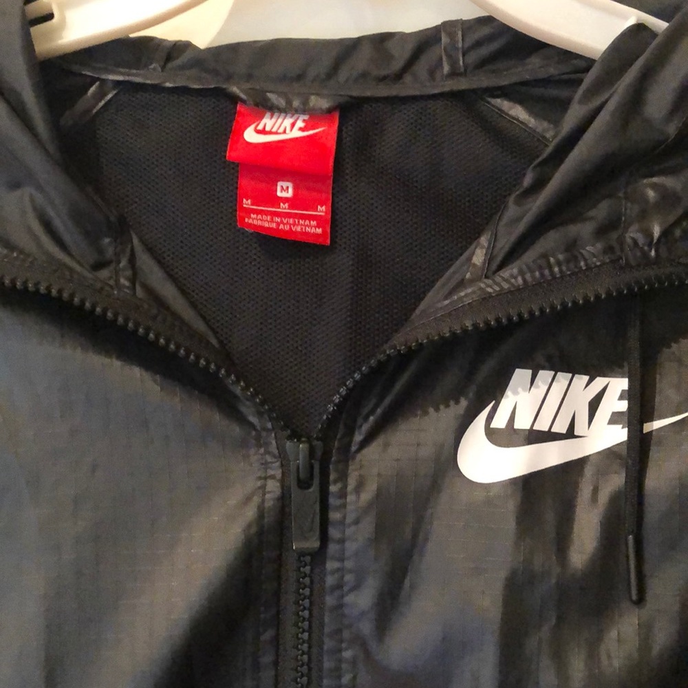 Nike black and white windbreaker size medium - Picture 3 of 4